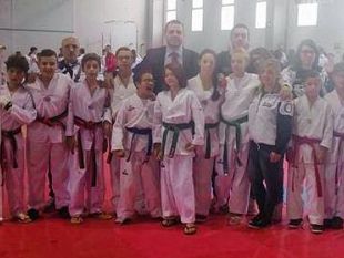 mazara-la-scuola-taekwondo-angileri-inarrestabile-torna-da-trabia-con-11-medaglie-e-vola-a-pavia-per-i-campionati-italiani