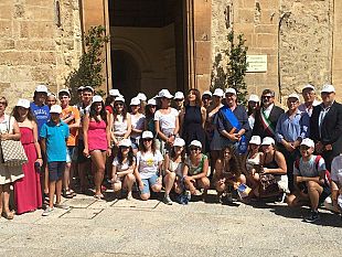 castelvetrano-i-giovani-del-summer-camp-ricevuti-in-aula-consiliare