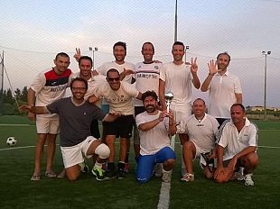 partita-di-calcio-fra-glorie-liceo-classico-e-scientifico-vincono-gli-scientifici-per-5-2