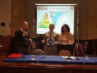 video-mazara-il-dott-guido-stratta-presenta-il-progetto-talete-il-mare-in-tasca