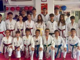 mazara-gli-atleti-dellasd-taekwondo-2000-trionfano-alla-trinacria-cup