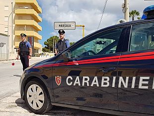 marsala/marsala-rubano-generi-alimentari-e-abiti-da-attivita-commerciali-denunciati