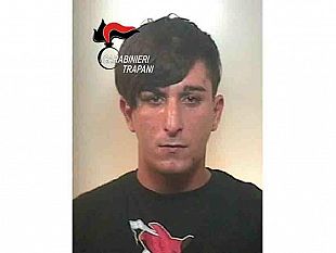 alcamo-aggredisce-militari-durante-un-controllo-arrestato-dai-carabinieri-per-lesioni-e-resistenza-a-pubblico-ufficiale