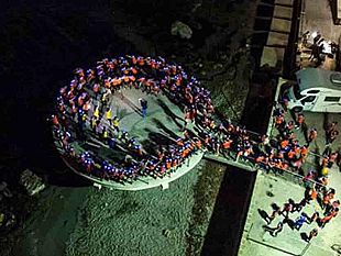 le-strade-di-mazara-si-illuminano-dei-colori-di-street-workout-moonlight