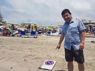 video-mazara-divieto-di-sbarco-sulla-spiaggia