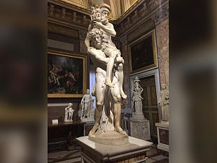 ultime-della-sera-noi-siamo-enea-e-il-padre-anchise-noi-siamo-litalia