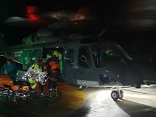 aeronautica-soccorre-giovane-donna-di-linosa