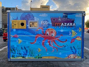 mazara-e-arrivato-leco-compattatore-mangiaplastica