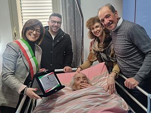 partanna-festeggia-zia-lorenza-musacchia