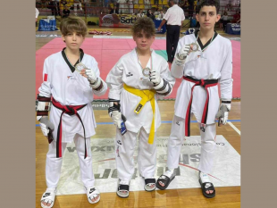 mazara-a-s-d-taekwondo-2000-tre-ori-due-argenti-e-due-bronzi-al-campionato-interregionale-sicilia