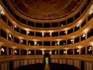 caltanissetta-spettacolo-di-beneficienza-del-lions-club-per-i-bambini-di-santagata