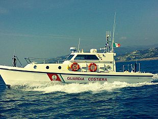 mazara-prove-in-mare-senza-autorizzazione-denunciati-comandante-ed-armatore