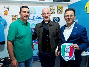 inaugurata-in-centro-storico-la-nuova-sede-del-vespa-club-mazara