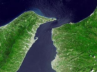 ultime-della-sera-un-ponte-moltostretto