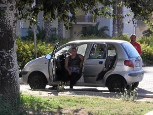 marsala-coniugi-marchese-che-vivono-in-macchina-laiuto-della-diocesi-di-mazara-del-vallo