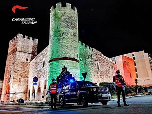 alcamo-i-carabinieri-arrestano-un-27enne-aveva-danneggiato-lauto-del-suo-rivale-in-amore