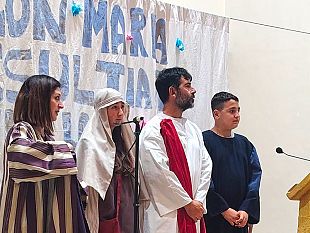 mazara-parrocchia-santa-rosalia-i-bambini-del-catechismo-hanno-portato-in-scena-la-vita-di-maria