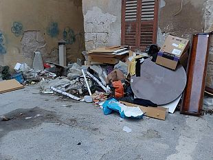 trapani-discarica-in-centro-storico