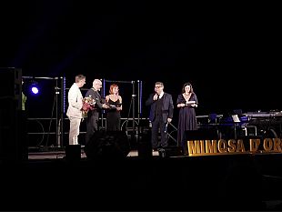 la-premiazione-il-2-agosto-al-teatro-panoramica-nella-valle-dei-templi-di-agrigento