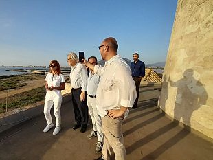 trapani-sgarbi-visita-le-saline