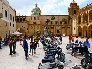 il-15-giugno-la-25-edizione-del-raduno-moto-depoca-citta-di-mazara-del-vallo