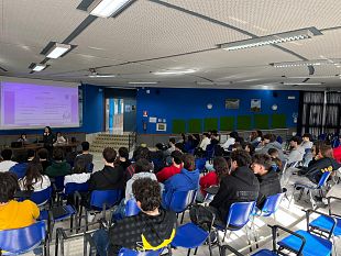 some-bodies-to-love-quando-la-scuola-abbraccia-la-prevenzione