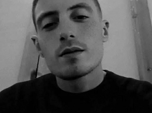 scontro-frontale-tra-due-auto-giovane-muore-carbonizzato