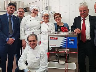 listituto-alberghiero-di-erice-vince-il-premio-al-concorso-nazionale-di-gelateria-carlo-pozzi-il-gelato-in-passerella