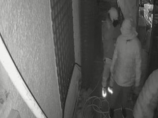 mazara-furto-ad-esercizio-commerciale-in-via-salemi