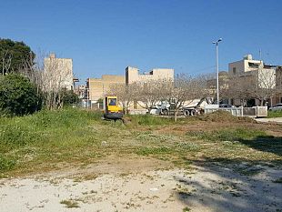 lavori-per-sistemazione-di-un-tratto-di-piazza-andrea-godino