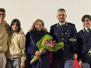 mazara-gli-studenti-delliiss-ruggiero-daltavilla-al-cine-teatro-rivoli-per-riflettere-su-bullismo-e-cyberbullism