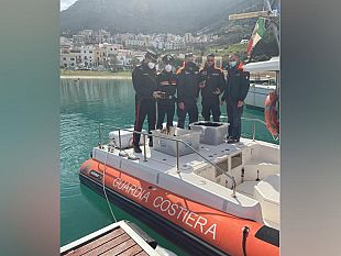mazara/castellammare-del-golfo-circa-mille-ricci-di-mare-pescati-illegalmente