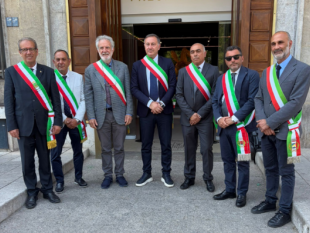 trasporti-nelle-isole-minori-vertice-a-palermo-i-sindaci-chiedono-soluzioni-strutturali-alla-regione
