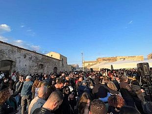 marzamemi-stop-alla-musica-allesterno-dei-locali