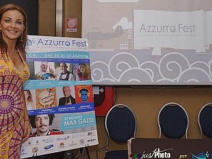 vanessa-galipoli-presentatrice-e-madrina-di-azzurro-fest