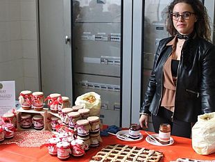 il-treno-del-gusto-fa-tappa-a-castelvetrano-slow-food-propone-le-eccellenze-olivepane-nero-e-confetture