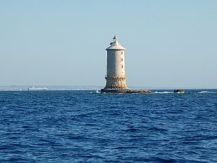 tragedia-in-mare-a-trapani-affonda-una-barca-un-disperso