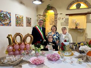 calatafimi-la-signora-lucia-giangrasso-compie-100-anni