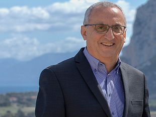 trapani/flag-trapanese-francesco-la-sala-nuovo-presidente