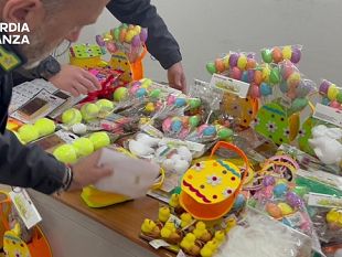gdf-palermo-sequestra-oltre-200-mila-prodotti-di-pasqua-non-sicuri