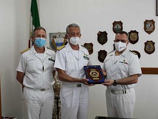 trapani/il-comandante-generale-pettorino-in-visita-alla-capitaneria-di-porto-di-mazara