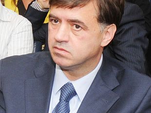 lex-senatore-papania-esce-dal-carcere-e-va-ai-domiciliari