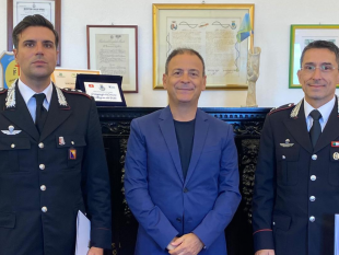 mazara-il-sindaco-quindi-incontra-il-nuovo-comandate-dei-carabinieri-tomaselli-e-lex-comandante-testa