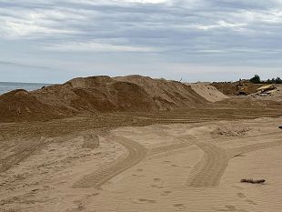 lavori-di-sbancamento-e-installazione-pozzetti-sulla-spiaggia-di-triscina-di-selinunte