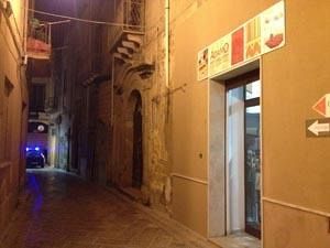 mazara-rapina-a-mano-armata-in-una-pelletteria-del-centro-storico-continua-far-west-in-citta