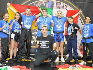 34-medaglie-e-12-titoli-mondiali-per-il-team-sicilia-del-maestro-cesare-belluardo-al-campionato-mondiale-unificato-wtka-2018