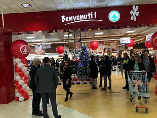 video-riapre-il-supermercato-nel-centro-commerciale-confiscato-alla-mafia-a-castelvetrano