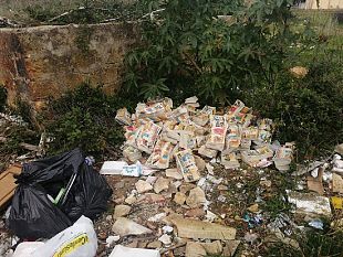 volantini-abbandonati-in-campagna-la-pm-di-castelvetrano-individua-e-sanziona-il-colpevole