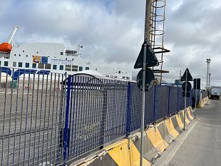 trapani-installata-pensilina-al-molo-ronciglio