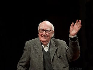 trapani-notti-di-bcsicilia-parole-tra-i-due-mari-omaggio-al-maestro-andrea-camilleri